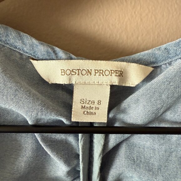Women's 8 Boston Proper Chambray Ruffle Sleeveless Blouse - Picture 8 of 9